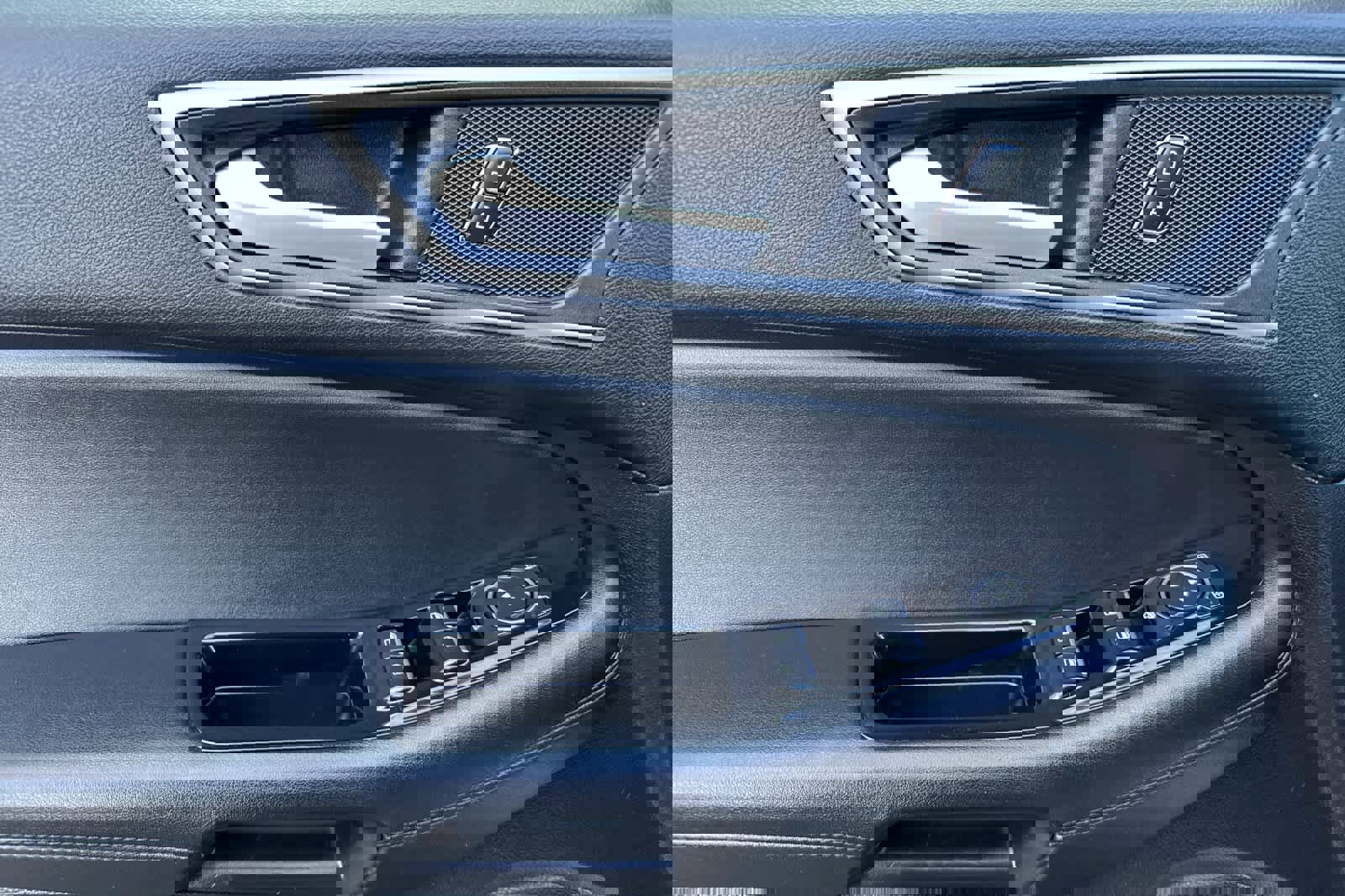 Used 2020 Ford Edge SEL image 12