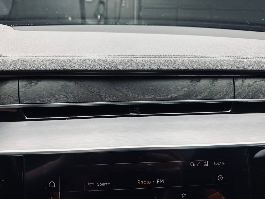 Used 2019 Audi A8 L 3.0T w/ Executive Package AWD/4WD image 38