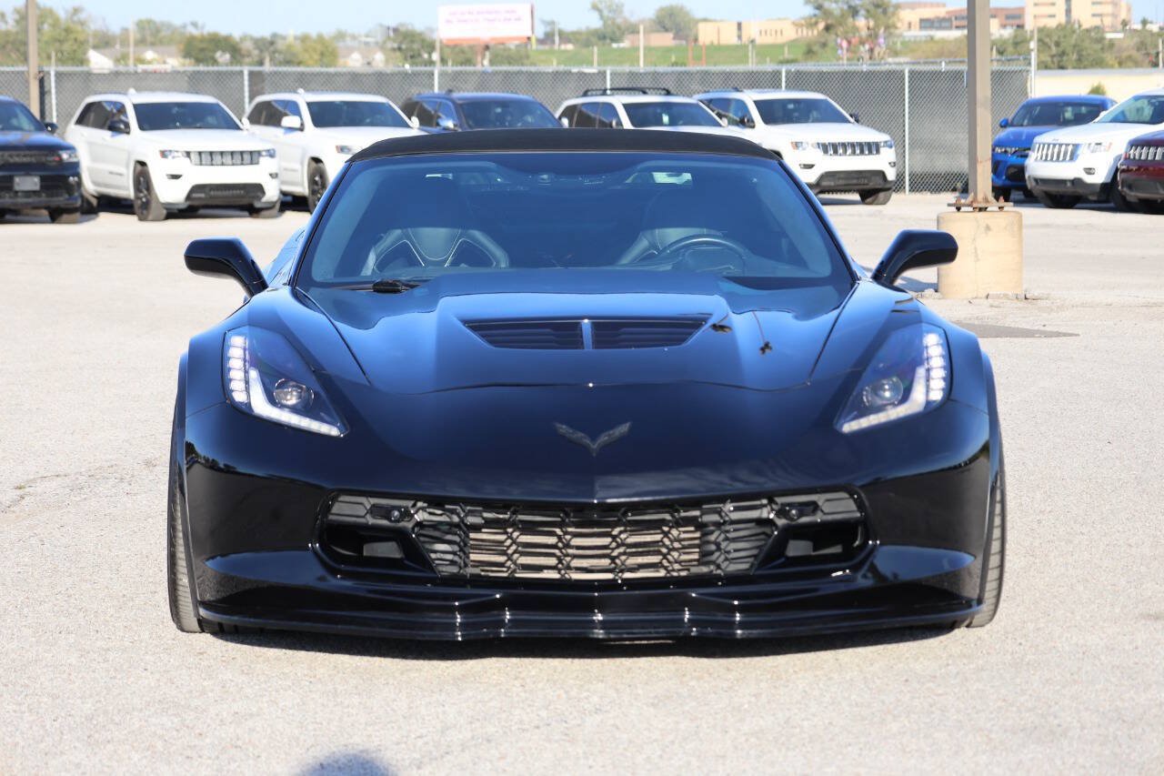 Used 2016 Chevrolet Corvette Z06 w/ 3LZ Preferred Equipment Group RWD image 2