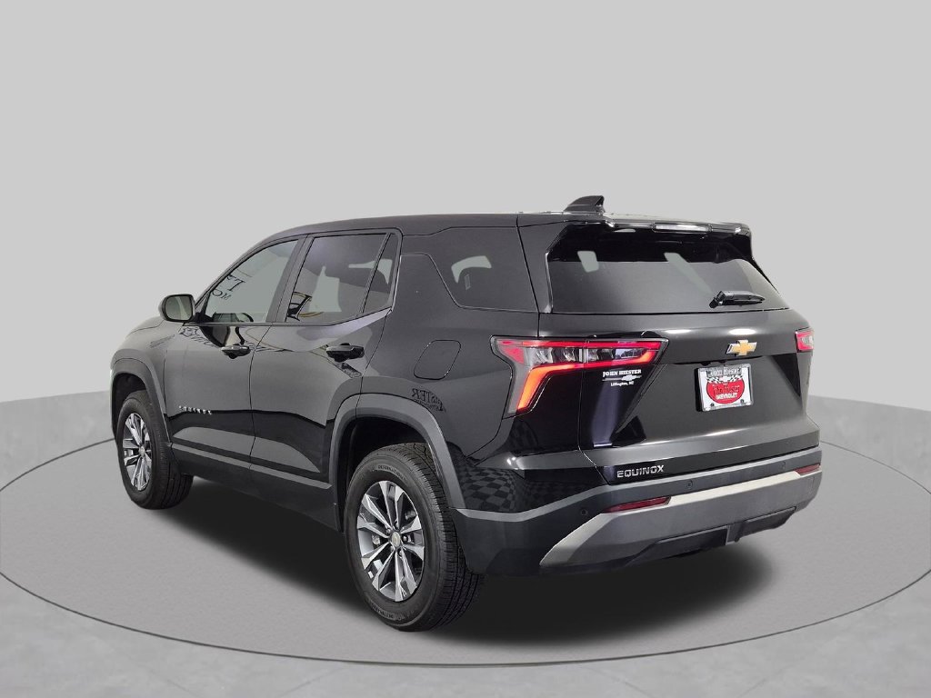 Used 2026 Chevrolet Equinox LT FWD image 6