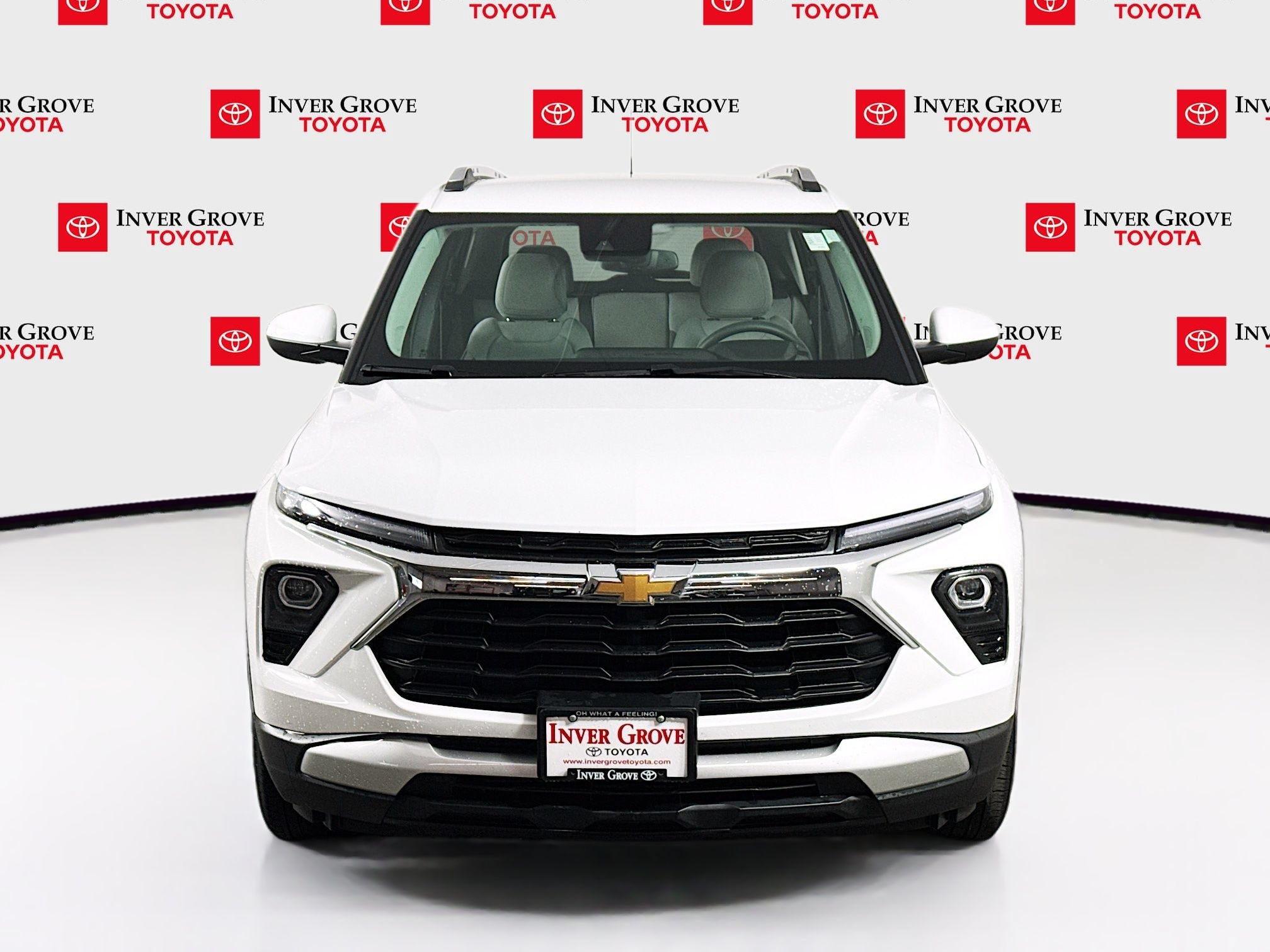 Used 2025 Chevrolet TrailBlazer LT w/ Driver Confidence Package AWD/4WD image 2