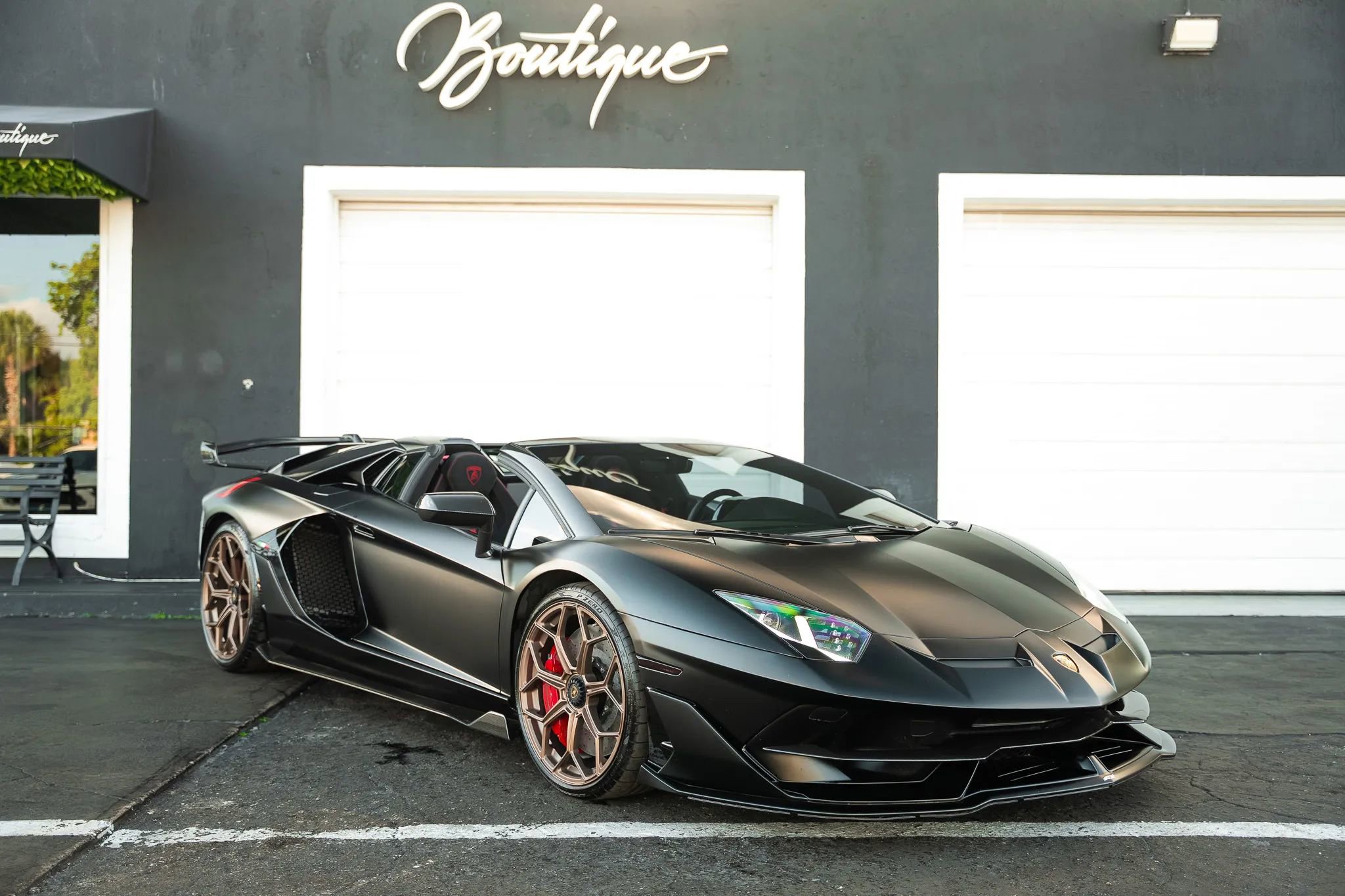Used 2021 Lamborghini Aventador SVJ AWD/4WD image 1