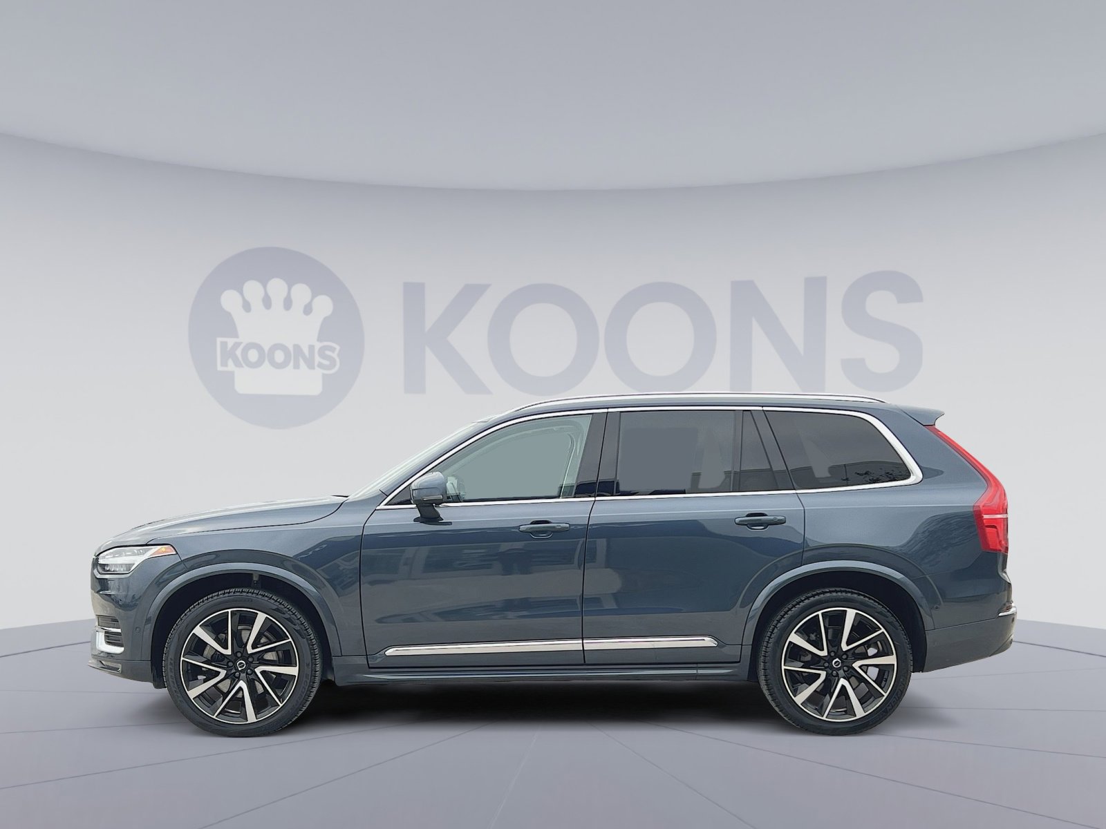 Used 2023 Volvo XC90 B6 Plus w/ Protection Package Premier image 2