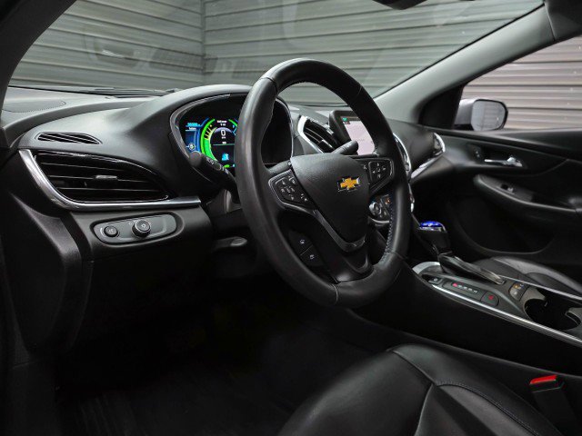 Used 2018 Chevrolet Volt Premier w/ Driver Confidence Package FWD image 10