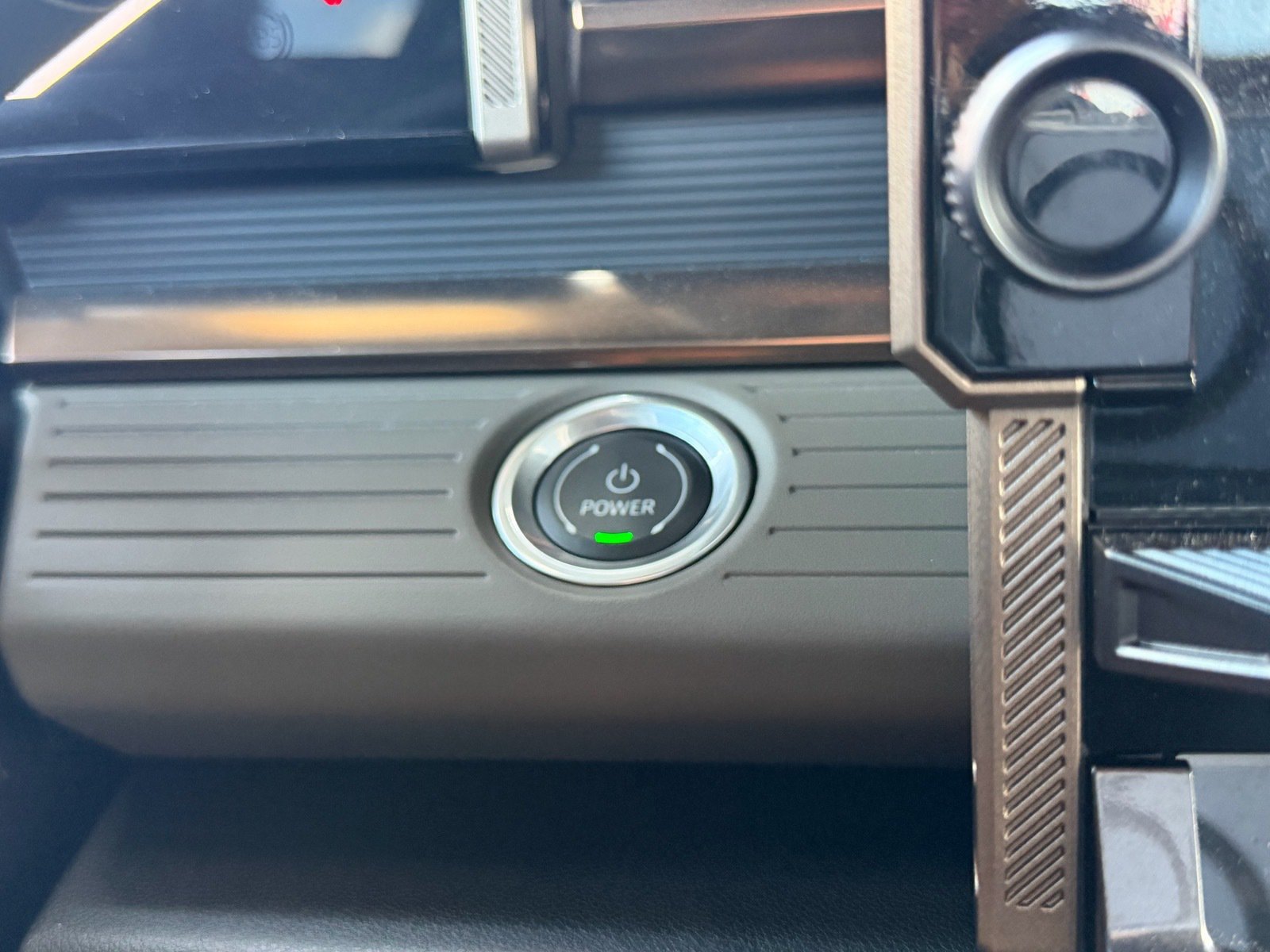 Used 2025 GMC Hummer EV 2X AWD/4WD image 27