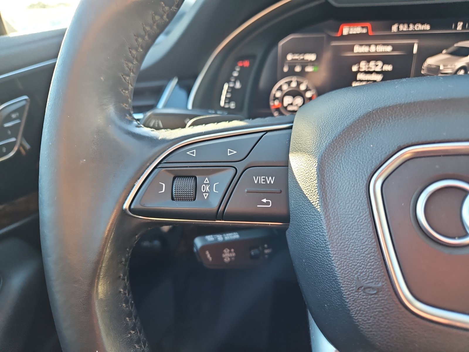Used 2018 Audi Q7 3.0T Prestige AWD/4WD image 31