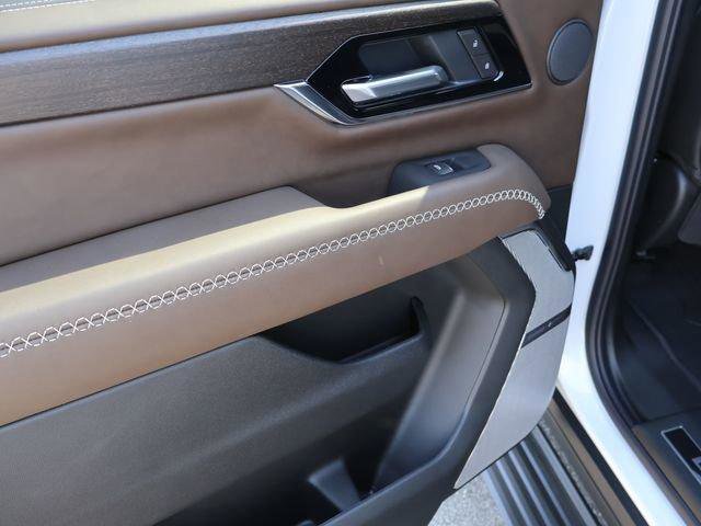 New 2026 GMC Yukon XL Denali Ultimate image 9