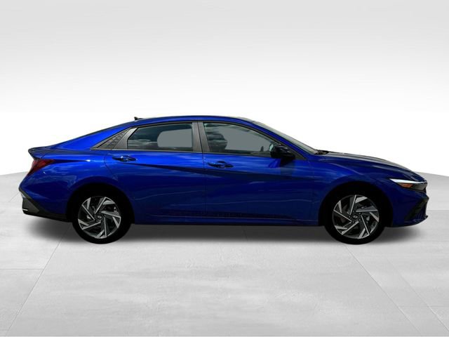 New 2025 Hyundai Elantra Sport image 9