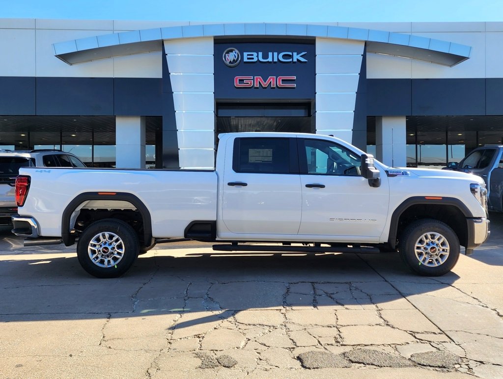 New 2026 GMC Sierra 2500 Pro image 2