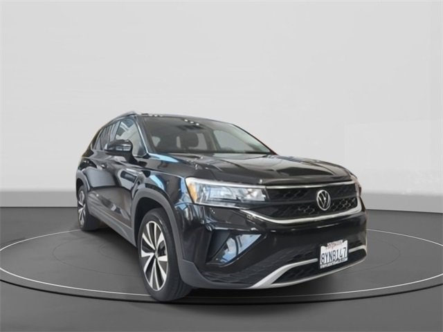 Used 2022 Volkswagen Taos SE w/ IQ.Drive SE Package