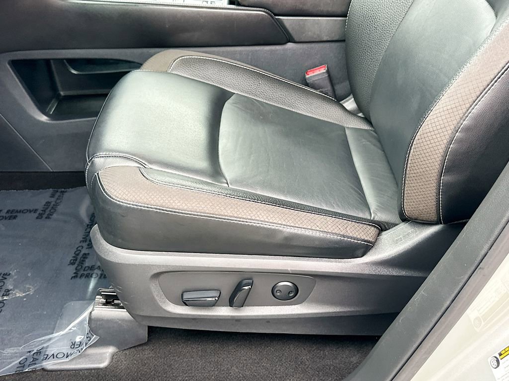 Used 2023 Nissan Pathfinder SL image 19