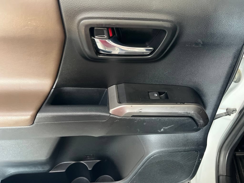 Used 2018 Toyota Tacoma Limited AWD/4WD image 53