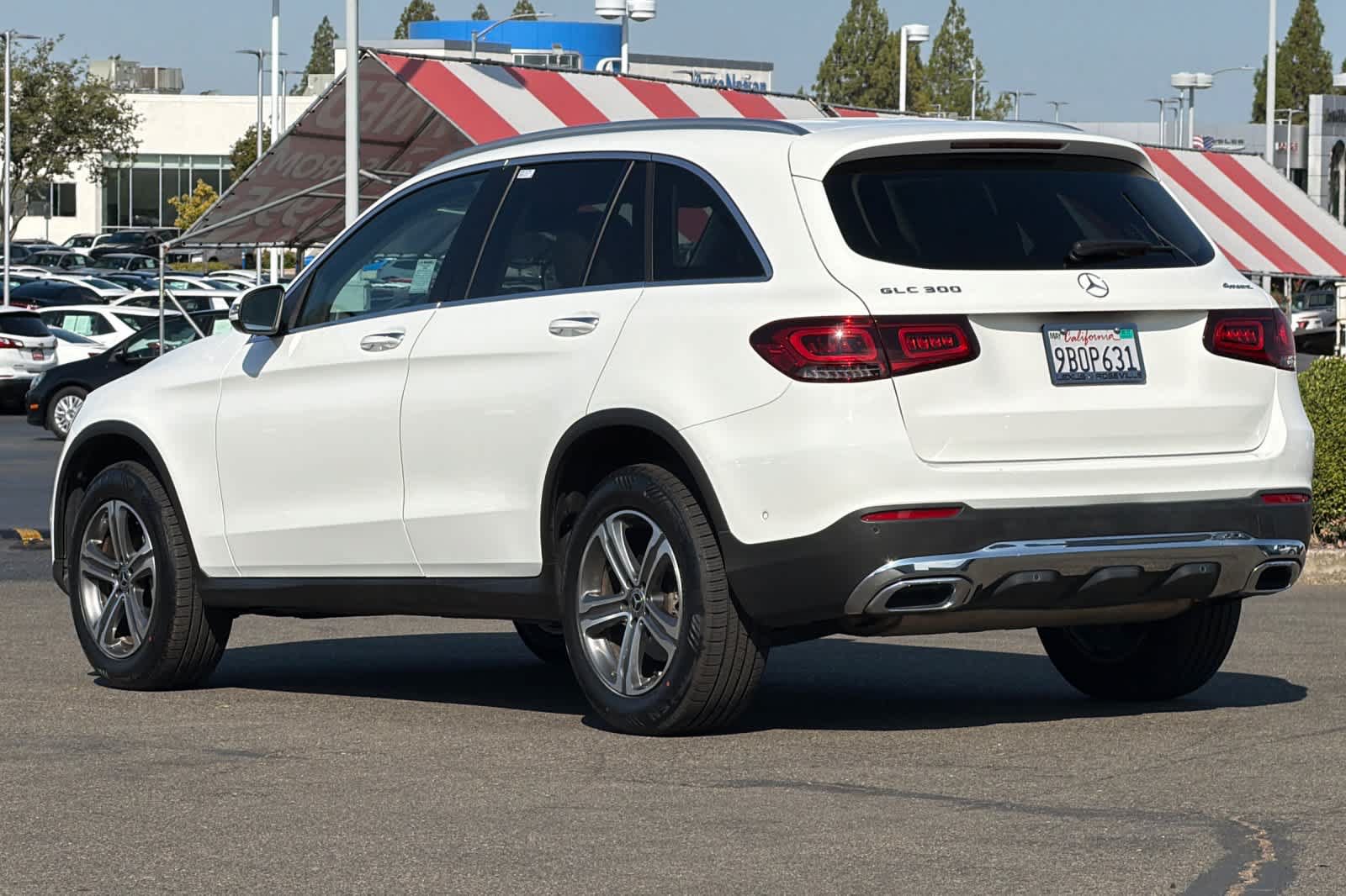 Used 2022 Mercedes-Benz GLC 300 4MATIC image 7