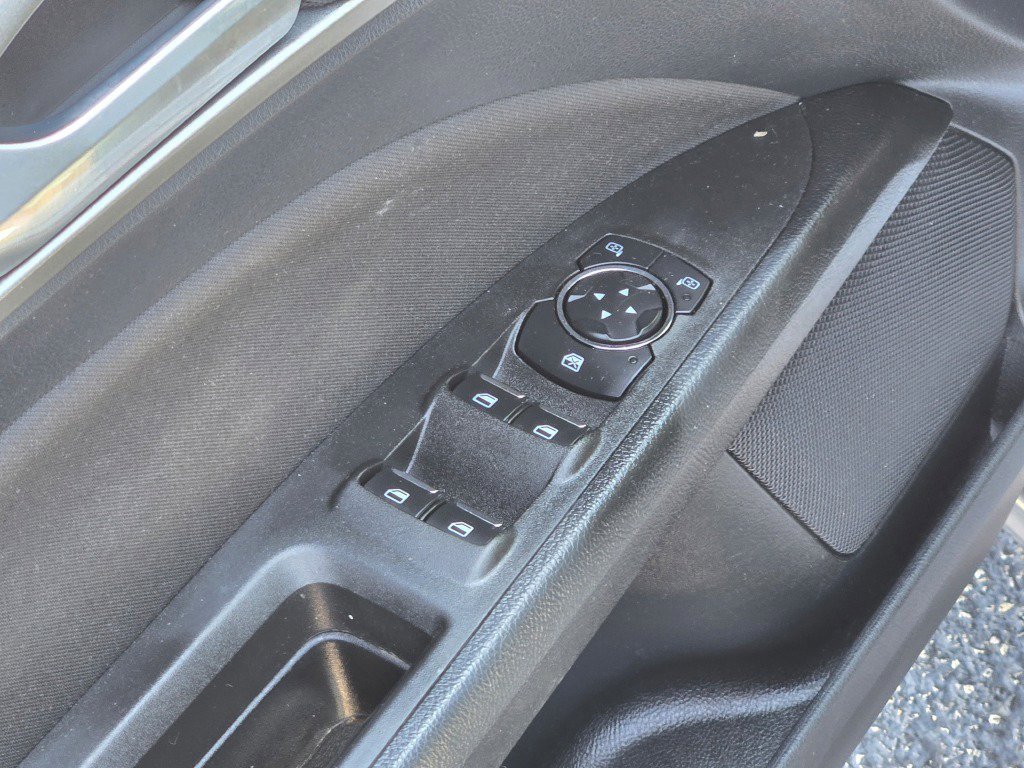 Used 2020 Ford Fusion SE image 16