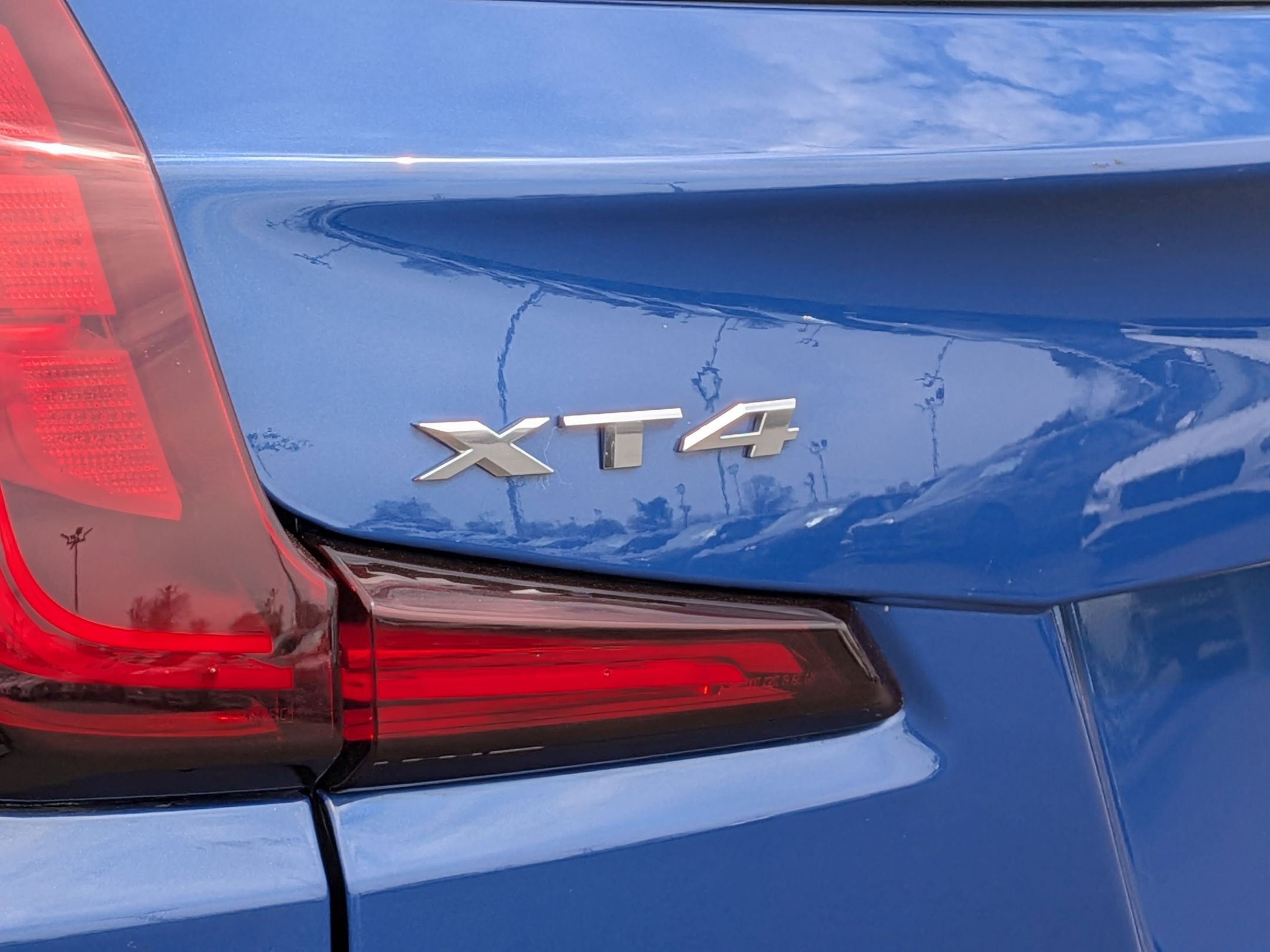 Certified 2023 Cadillac XT4 Luxury w/ Cold Weather Package AWD/4WD image 33