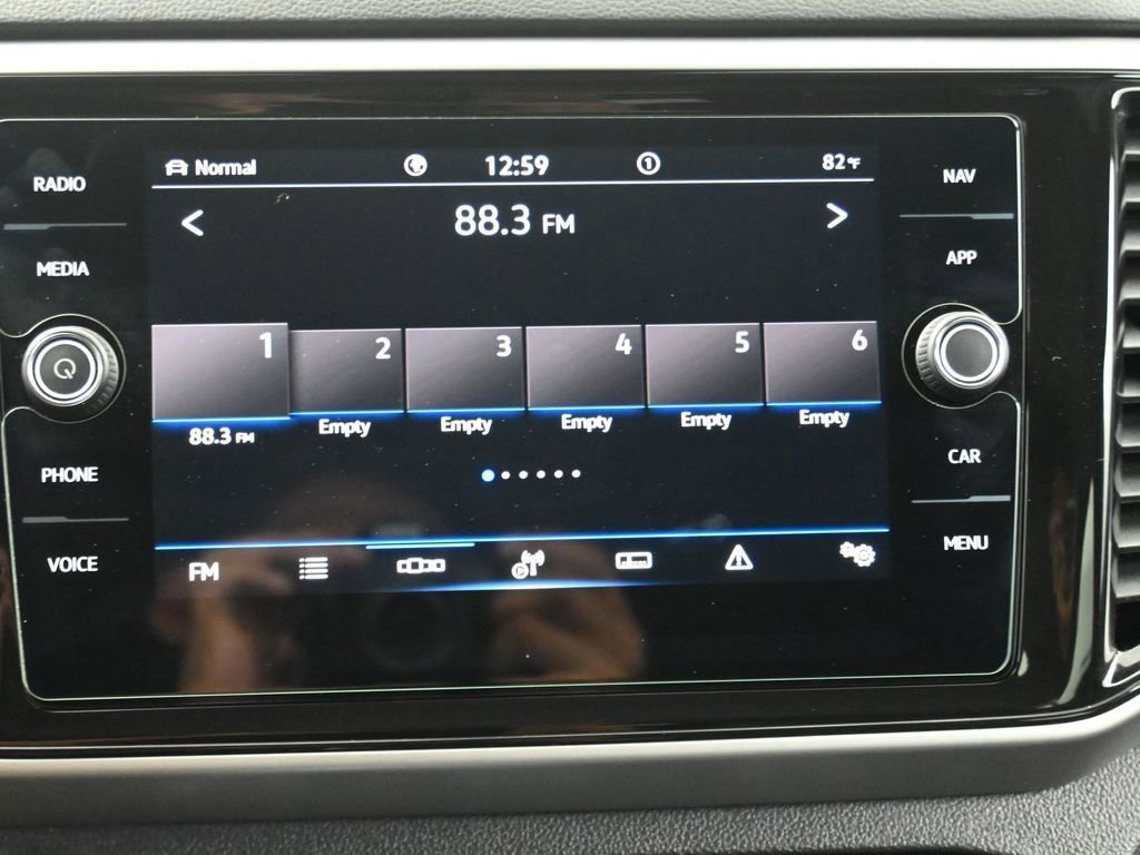 Used 2023 Volkswagen Atlas Cross Sport SEL R-Line image 18