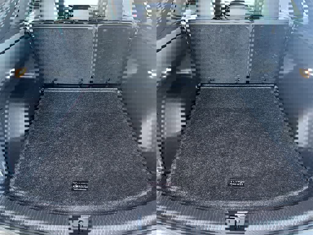 Used 2022 Volkswagen Atlas Cross Sport SE image 25