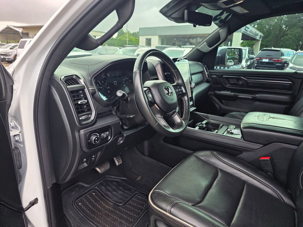 Used 2023 RAM 1500 Limited AWD/4WD image 9