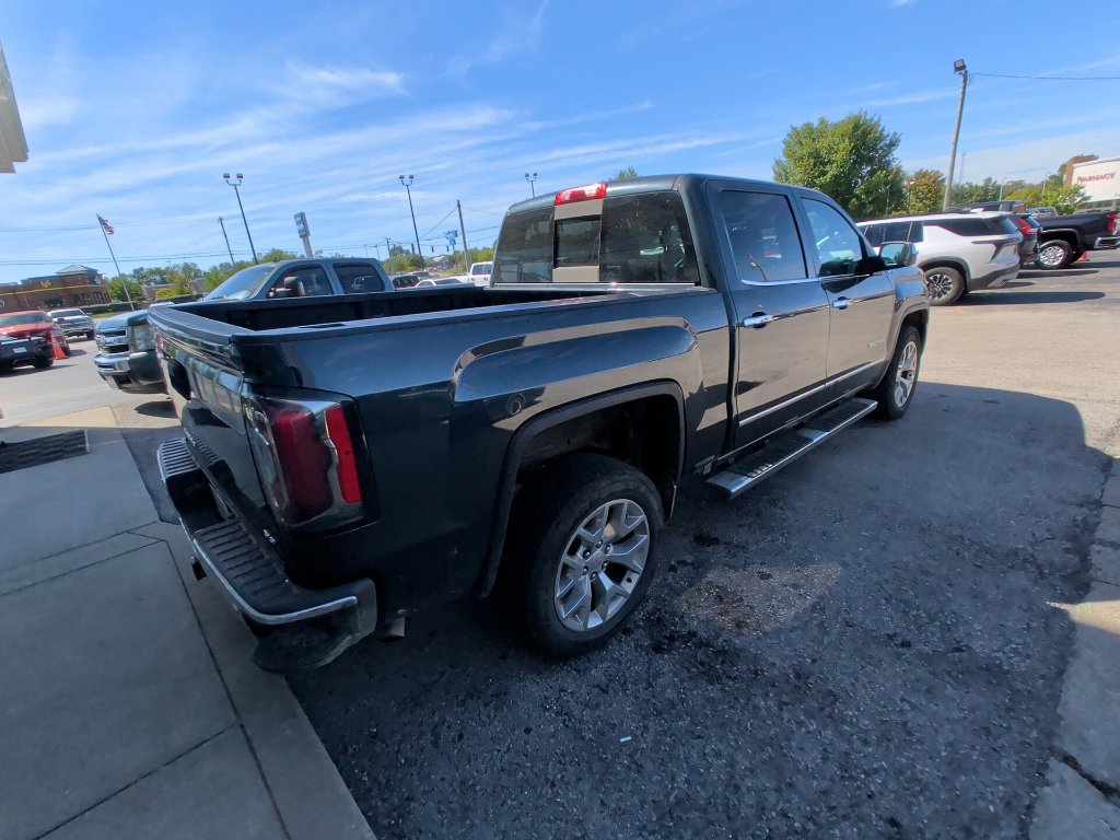 Used 2018 GMC Sierra 1500 SLT w/ SLT Premium Package AWD/4WD image 3