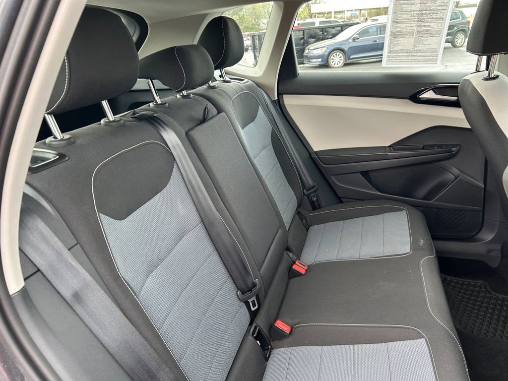 Certified 2025 Volkswagen Taos S image 25