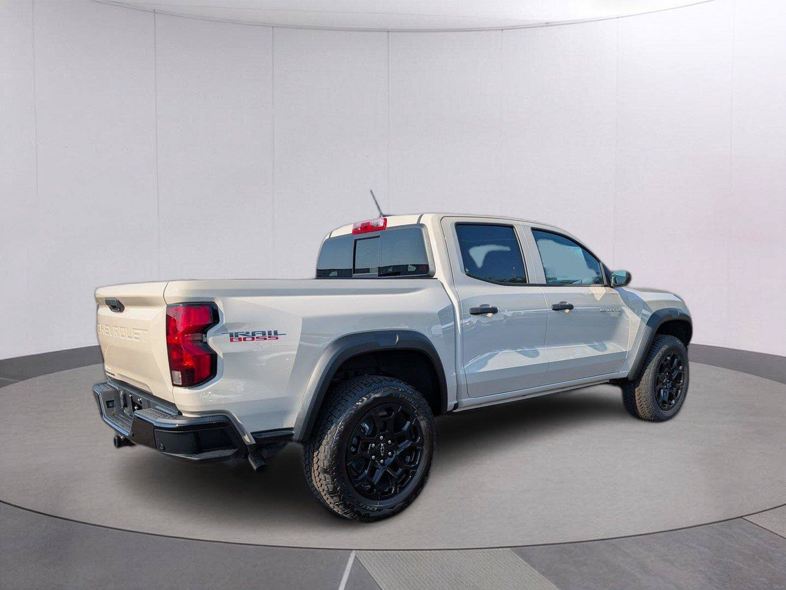 New 2026 Chevrolet Colorado Trail Boss AWD/4WD image 3