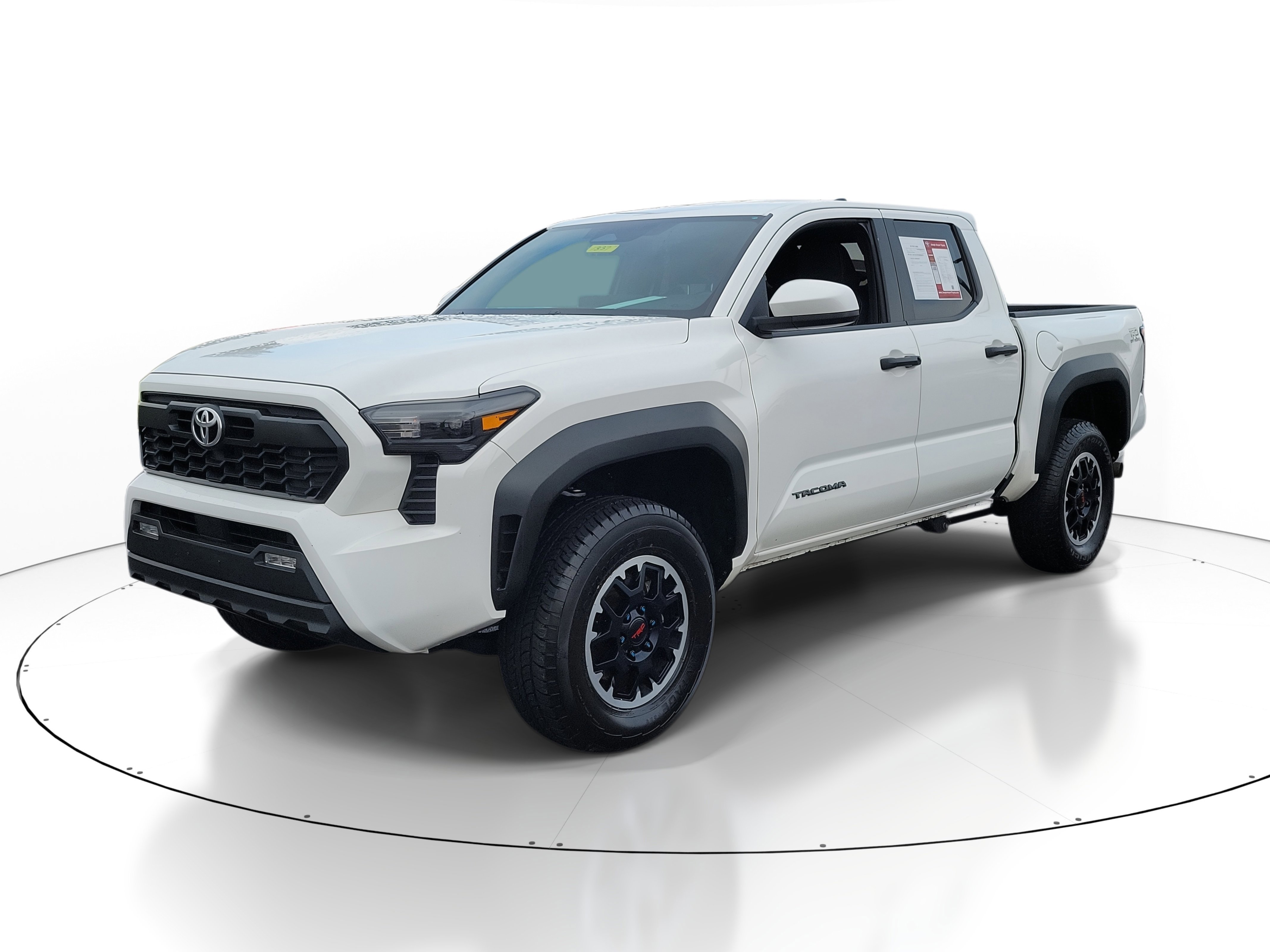Used 2024 Toyota Tacoma TRD Off-Road image 2