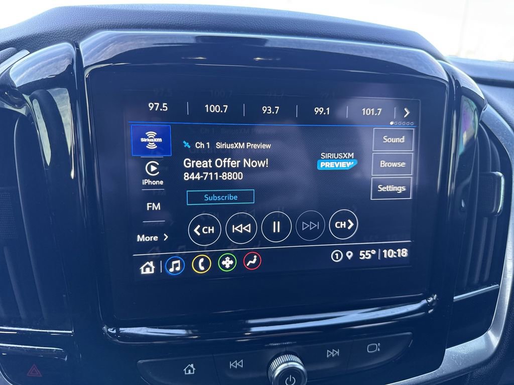 Used 2023 Chevrolet Traverse LT image 16