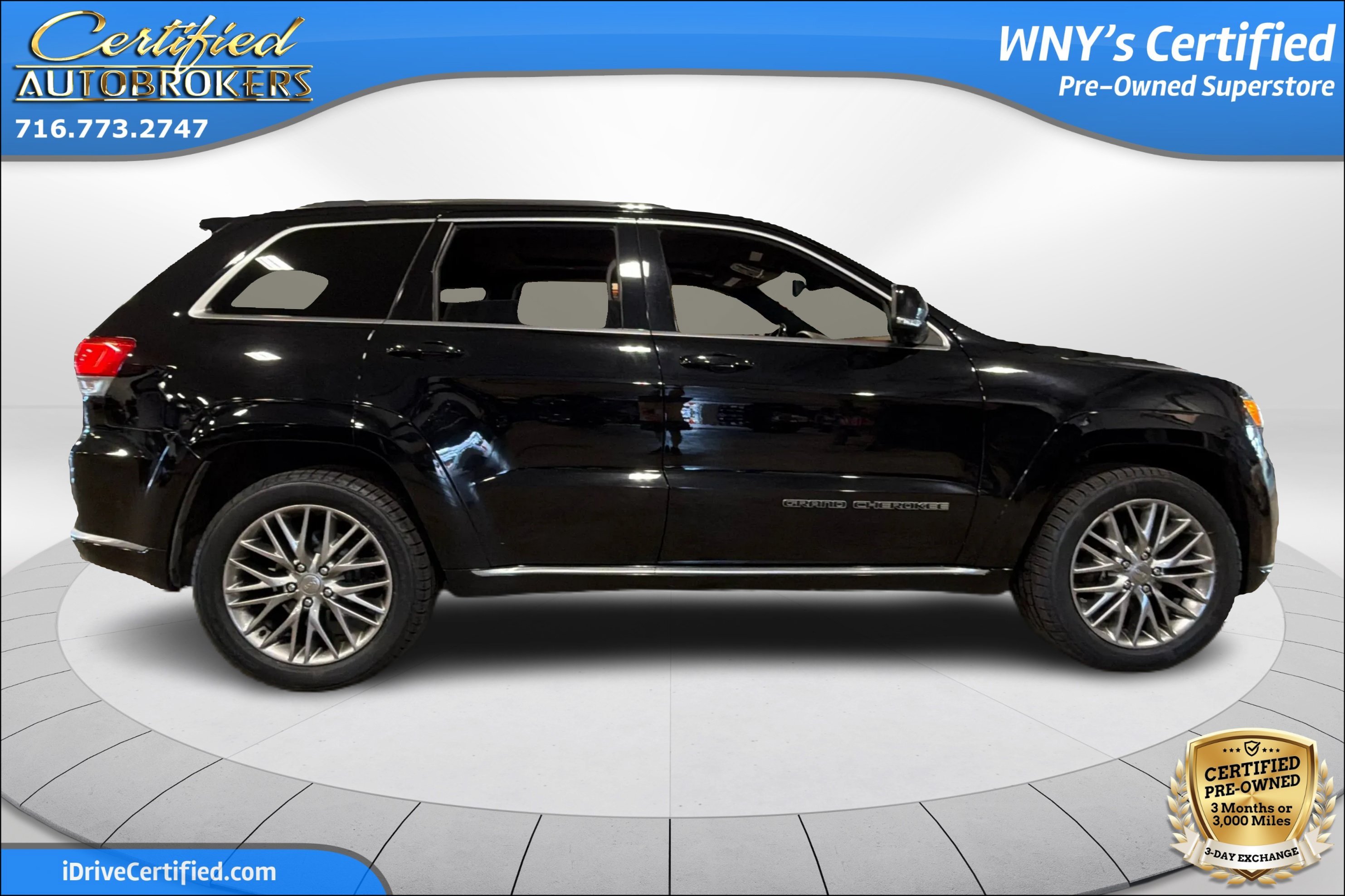 Used 2017 Jeep Grand Cherokee Summit w/ Platinum Series Group AWD/4WD image 5