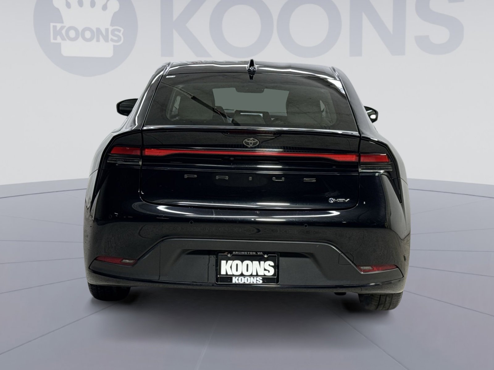 Used 2025 Toyota Prius LE image 11