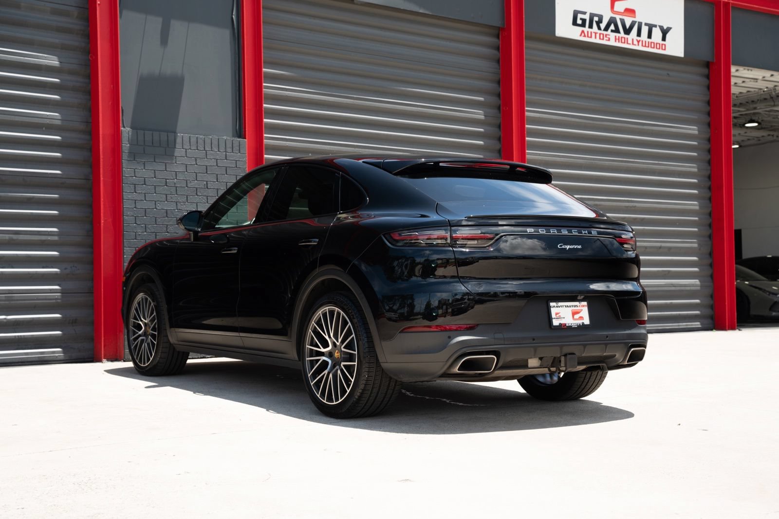 Used 2020 Porsche Cayenne AWD/4WD image 13