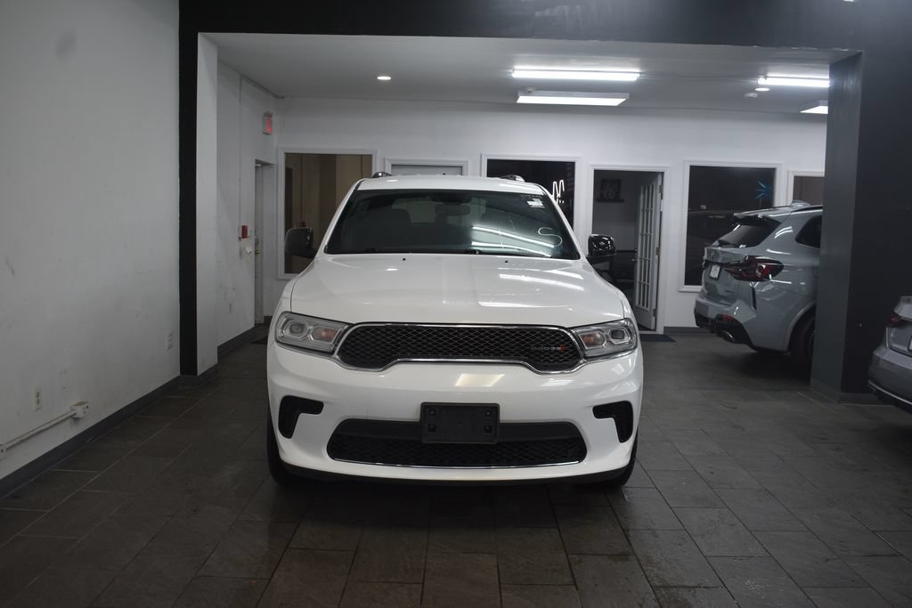 Used 2023 Dodge Durango SXT RWD image 3