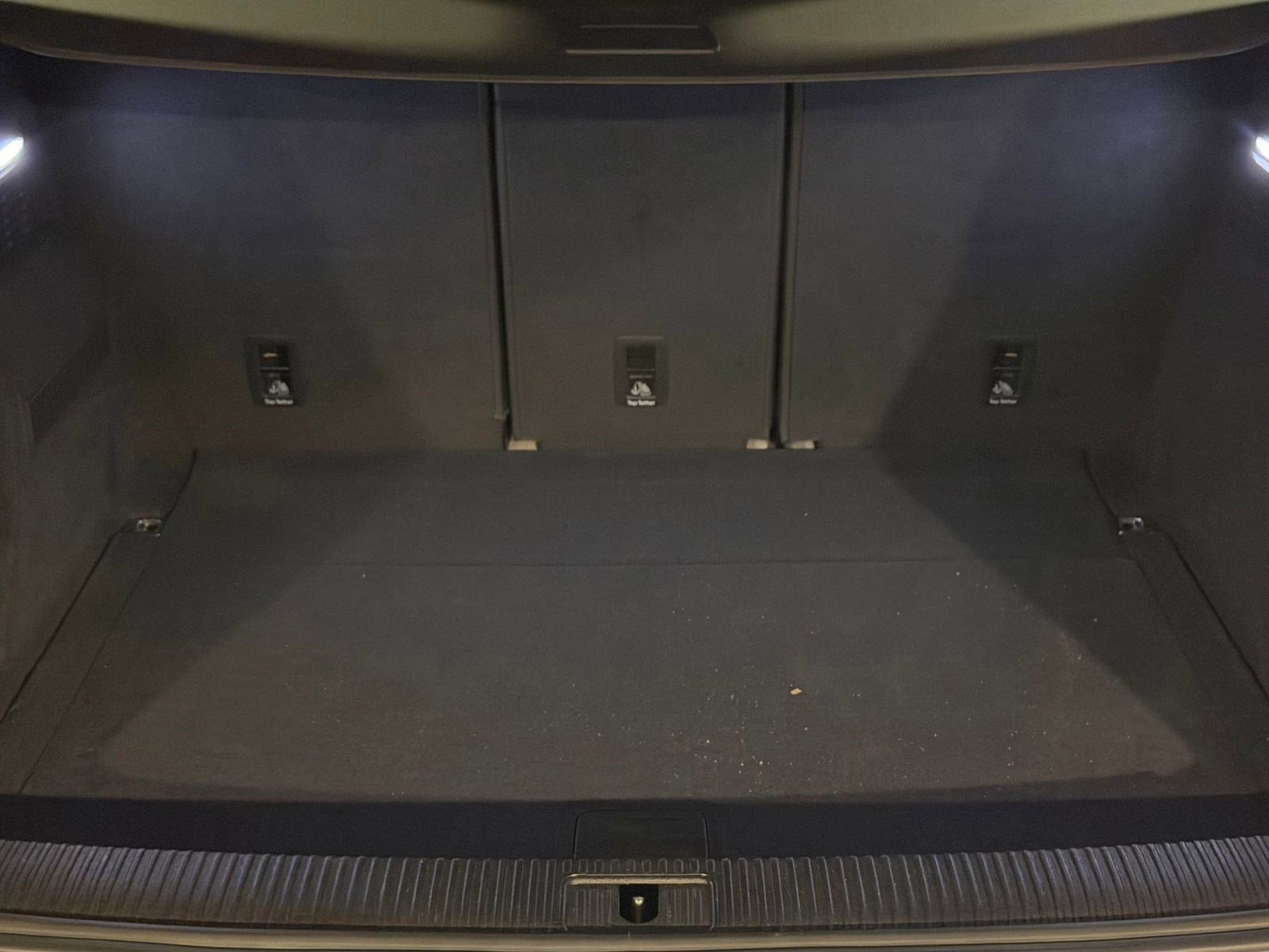 Used 2023 Audi Q5 2.0T Premium w/ Convenience Package image 21