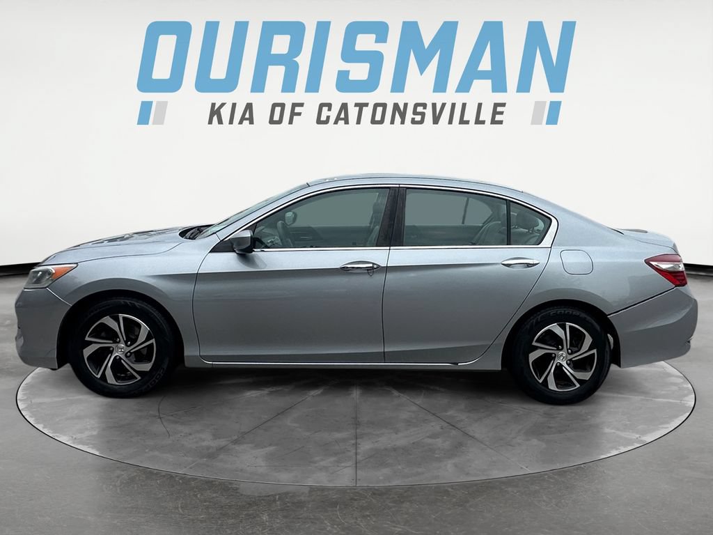 Used 2017 Honda Accord LX image 3