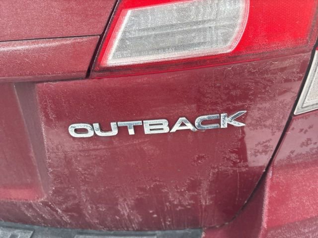 Used 2011 Subaru Outback 2.5i Limited image 13