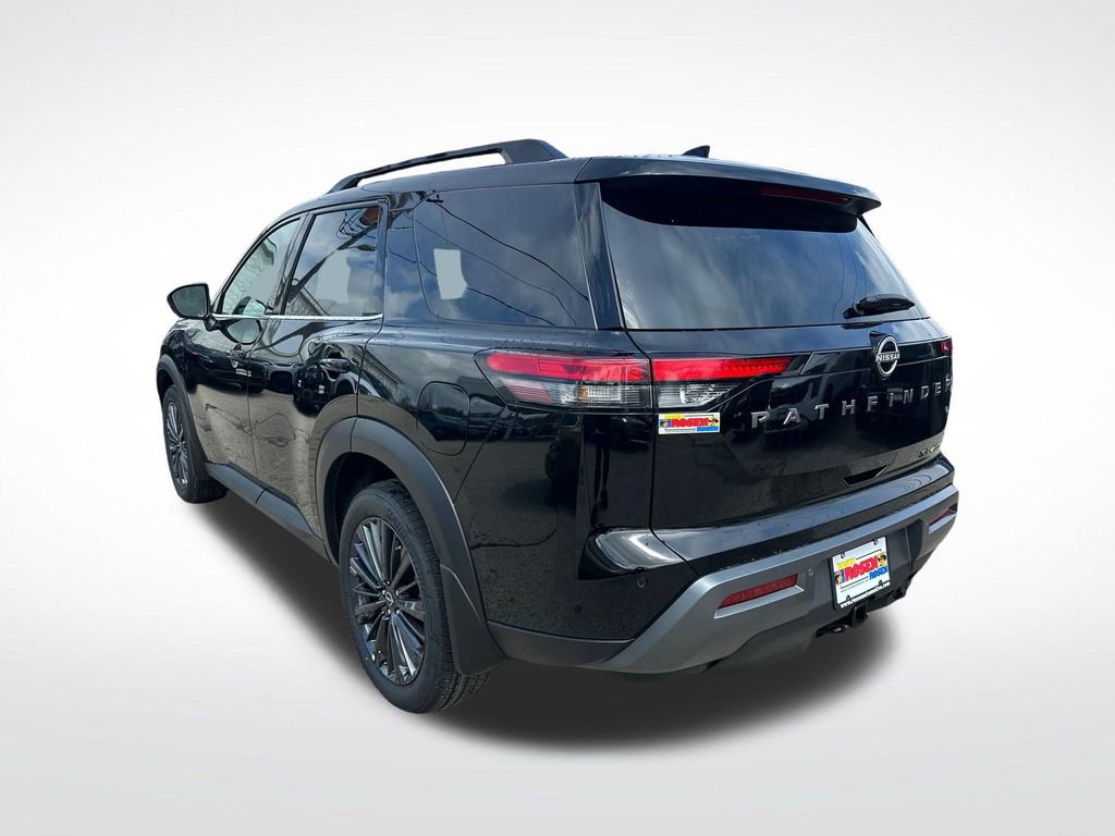 New 2026 Nissan Pathfinder SL w/ SL Premium Package image 3