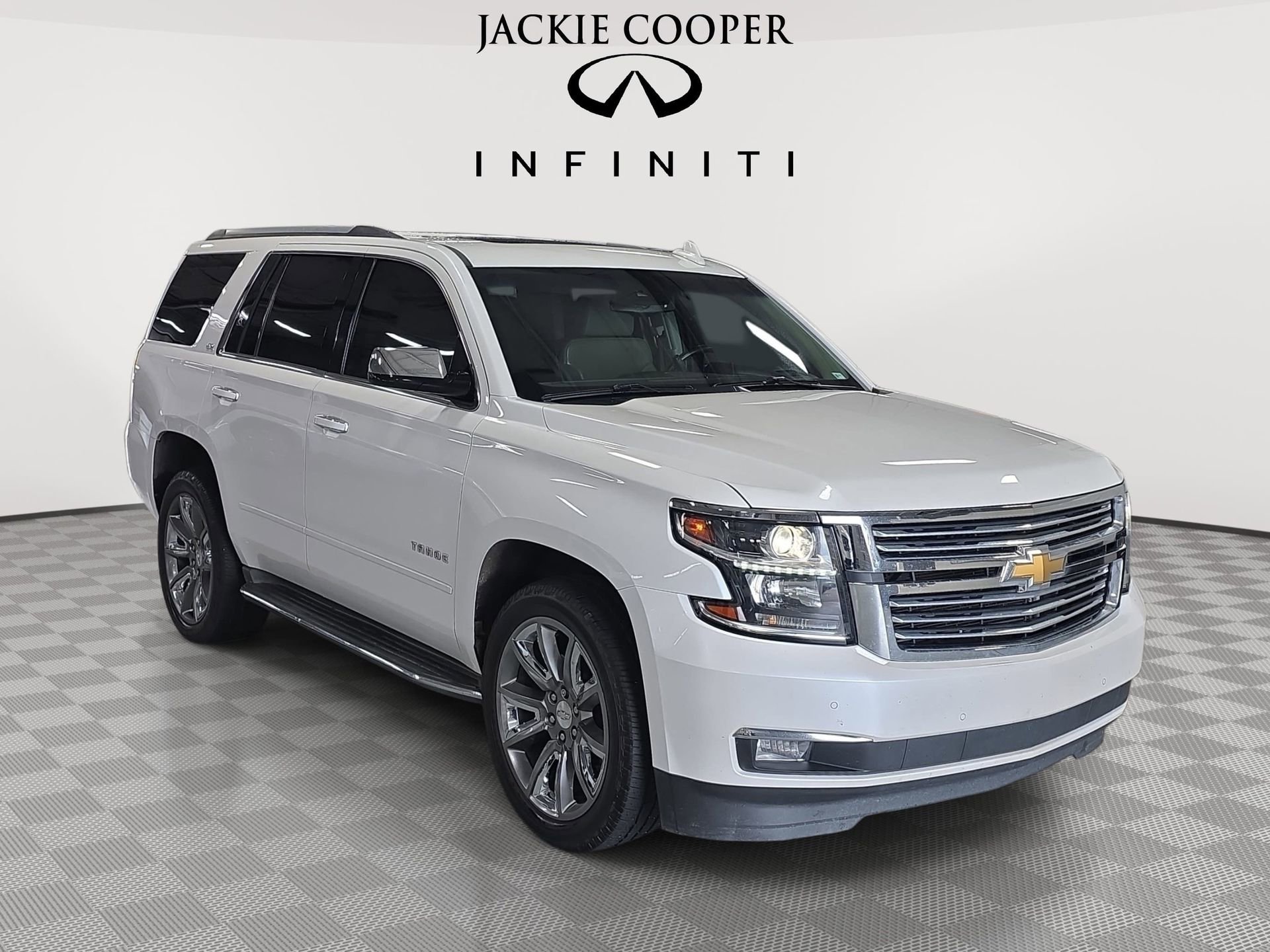 Used 2016 Chevrolet Tahoe LTZ AWD/4WD image 3