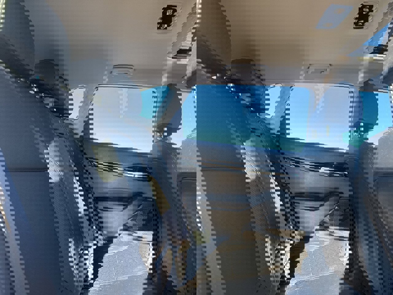 Used 2024 Kia Seltos EX image 17