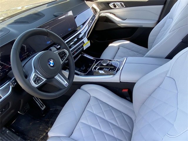 New 2026 BMW X5 xDrive40i w/ M Sport Package image 18