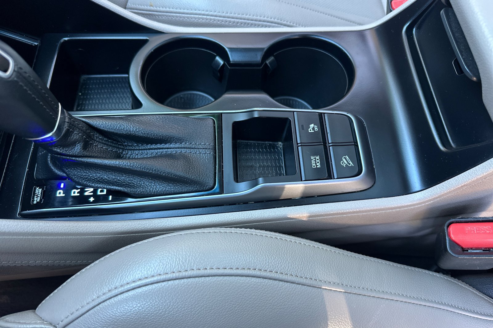 Used 2016 Hyundai Tucson Limited w/ Option Group 03 FWD image 32