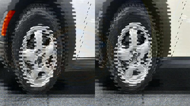 Used 2010 MINI Cooper Hardtop image 25