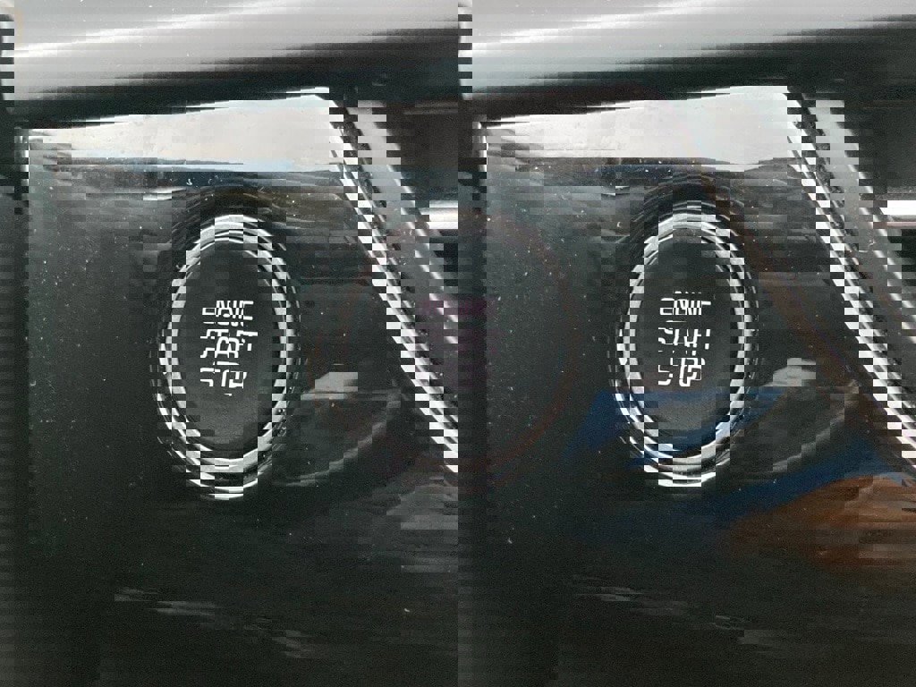 Used 2025 Kia Seltos S image 17