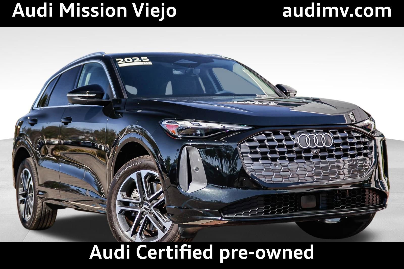 Certified 2025 Audi Q5 Premium w/ Convenience Package image 1