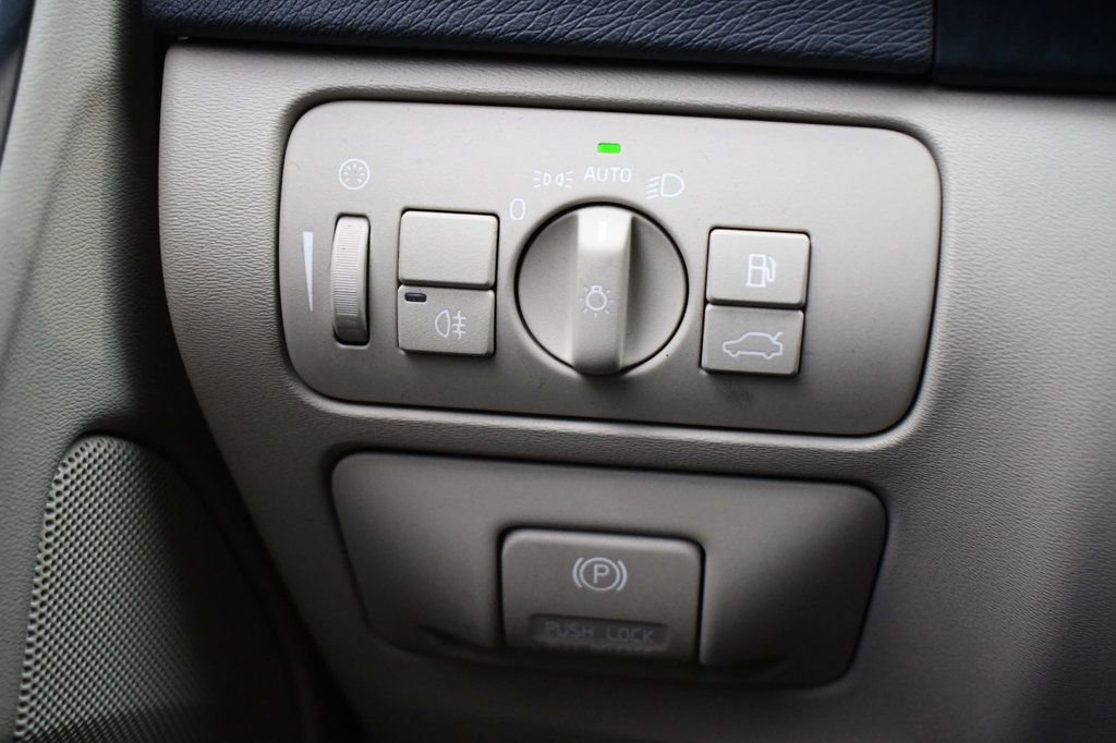 Used 2013 Volvo S60 T5 image 34