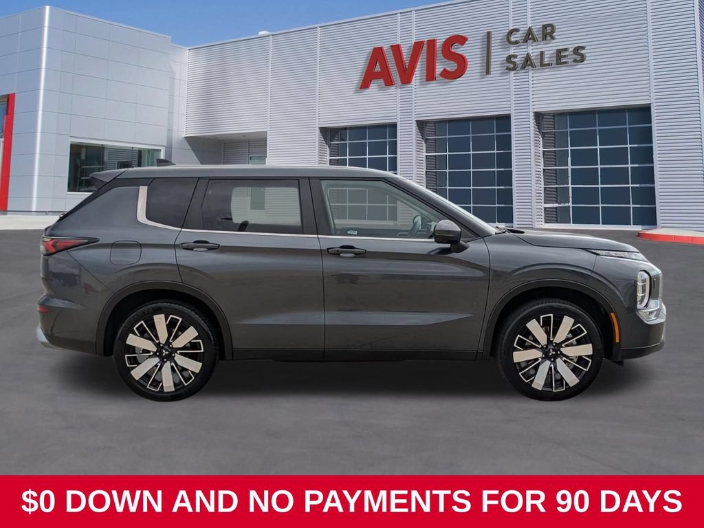Used 2025 Mitsubishi Outlander SE AWD/4WD image 5