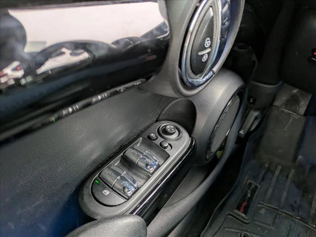 Used 2019 MINI Cooper S image 15