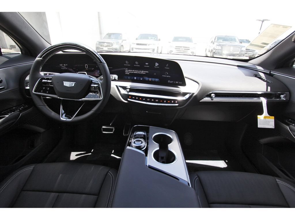 New 2027 Cadillac Lyriq Luxury AWD/4WD image 9
