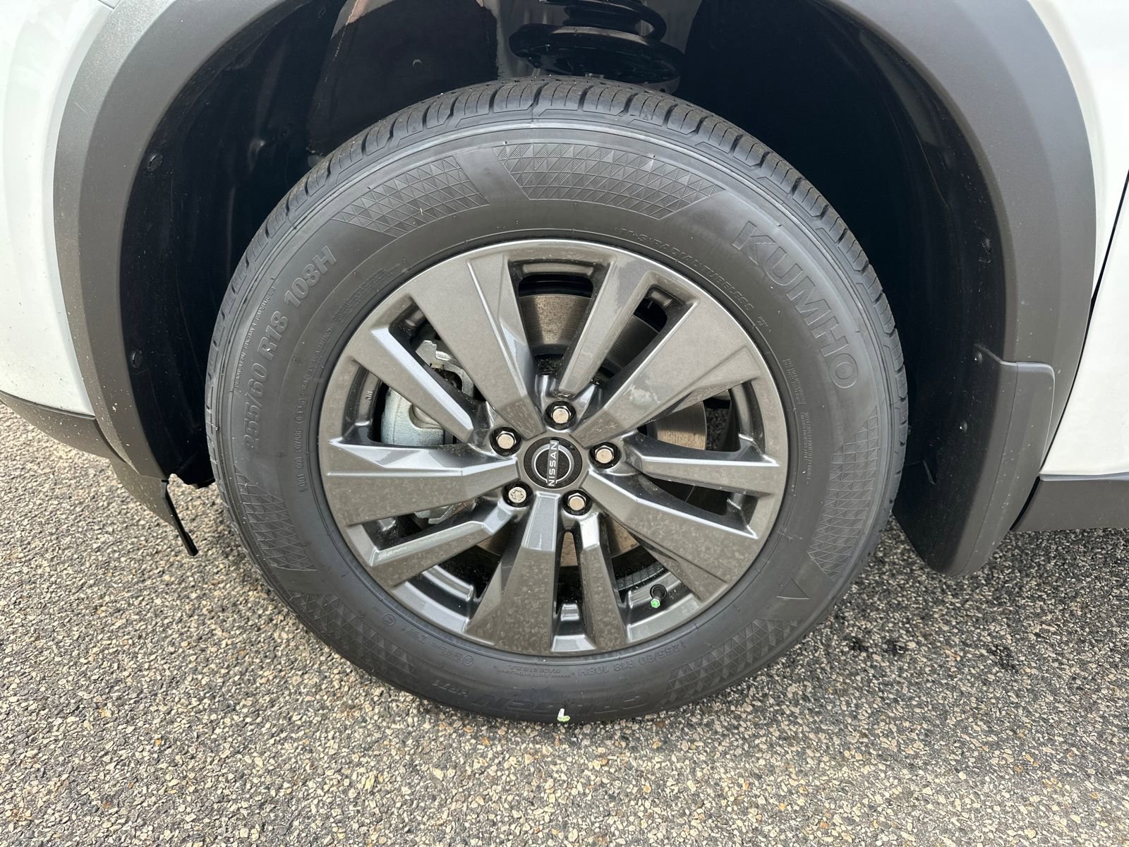 New 2026 Nissan Pathfinder SV image 8