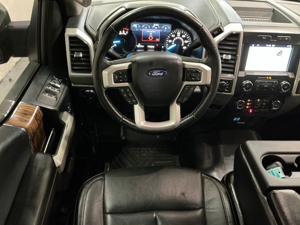 Used 2018 Ford F150 Lariat image 13