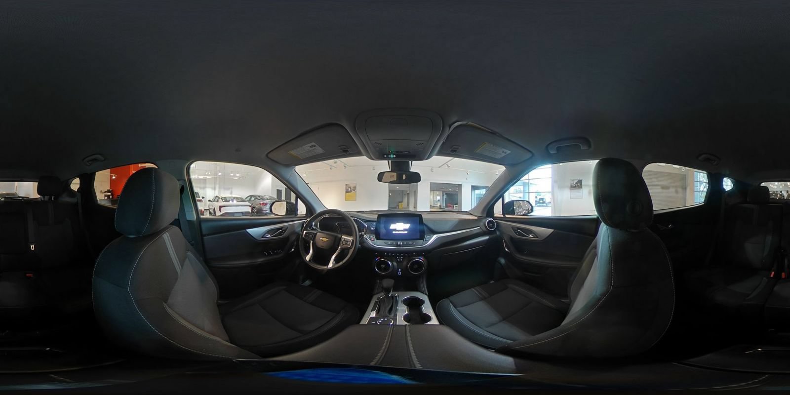 Used 2025 Chevrolet Blazer LT FWD image 42