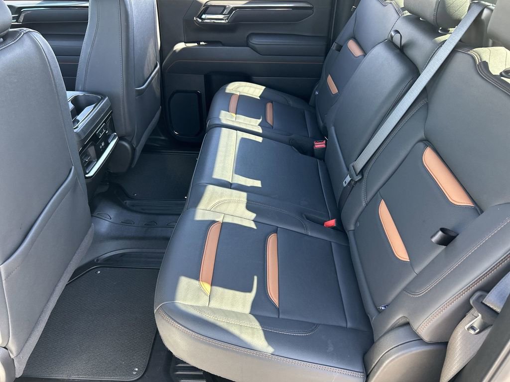 Used 2025 GMC Sierra 1500 AT4 w/ AT4 Premium Package AWD/4WD image 26